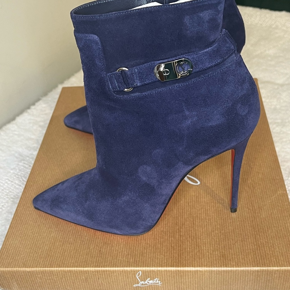 Christian Louboutin Lock 50 Kate Booty Suede Ankle Boots | Navy | EU 38 - Picture 2 of 8